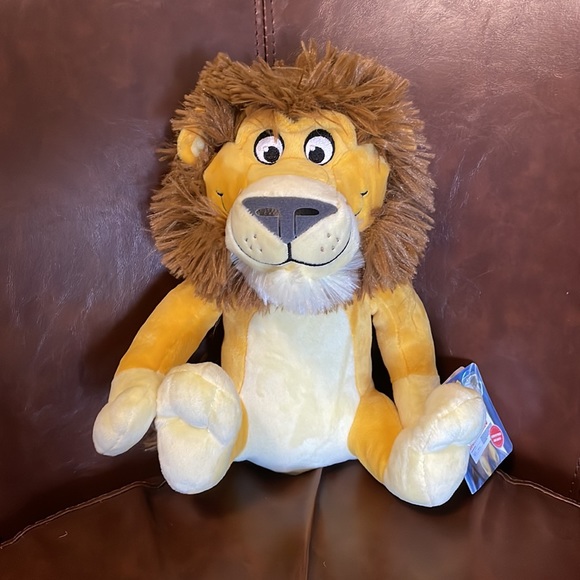 KOHLS NWT Lion Carnivores Cares Soft Plush Toy Doll Mane Dan Santat 2019 New - Picture 3 of 10